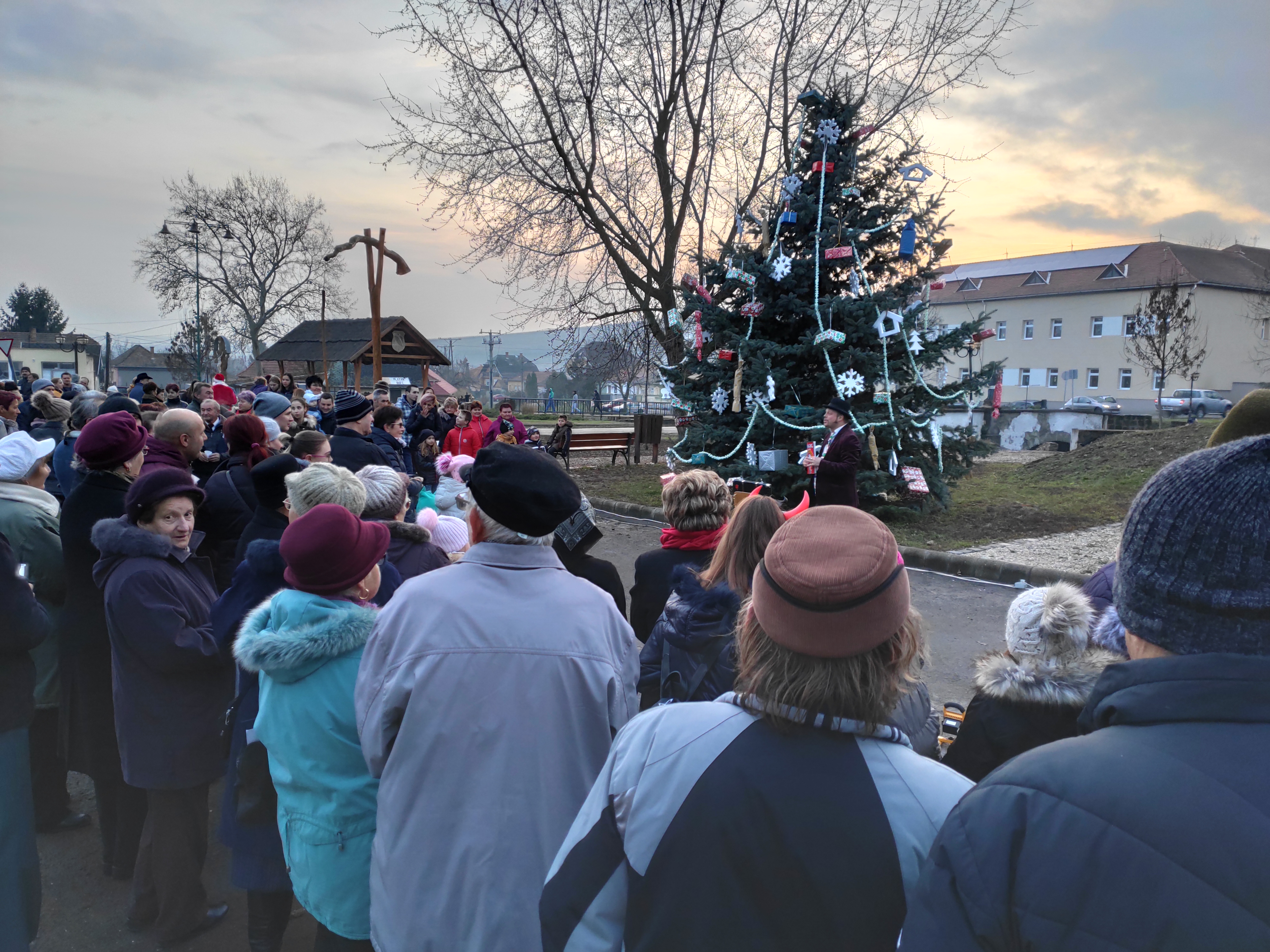 Adventre hangoló Gyöngyöspatán