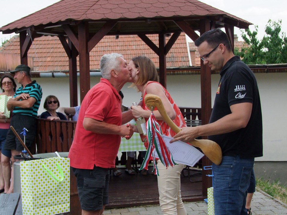 „Gasztronómiai utazás-Főzőverseny” Pálosvörösmarton